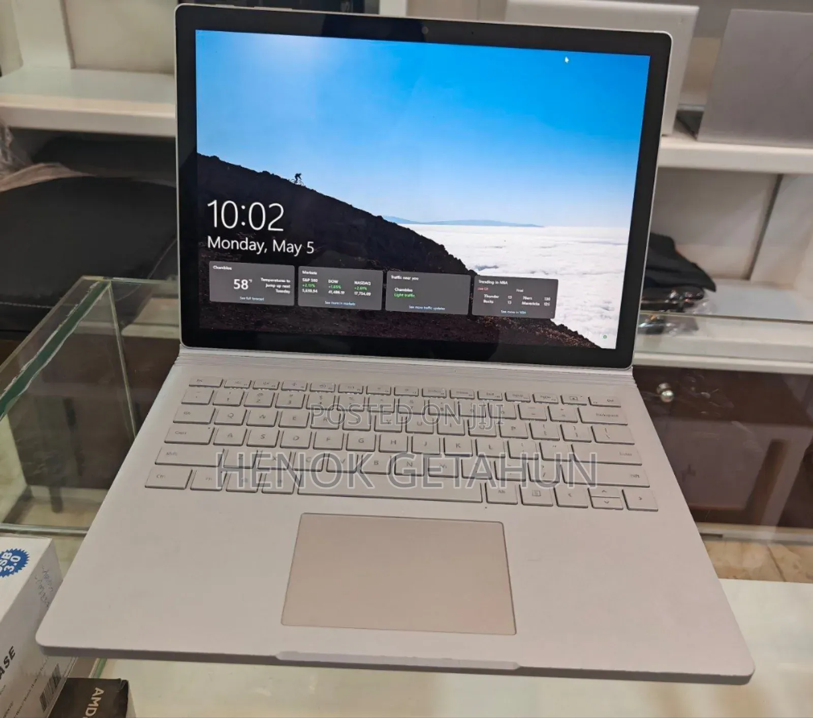 New Laptop Microsoft Surface Book 3 16GB Intel Core I7 SSD 256GB