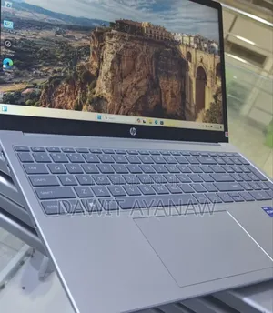 New Laptop HP 16GB Intel Core I7 SSD 512GB