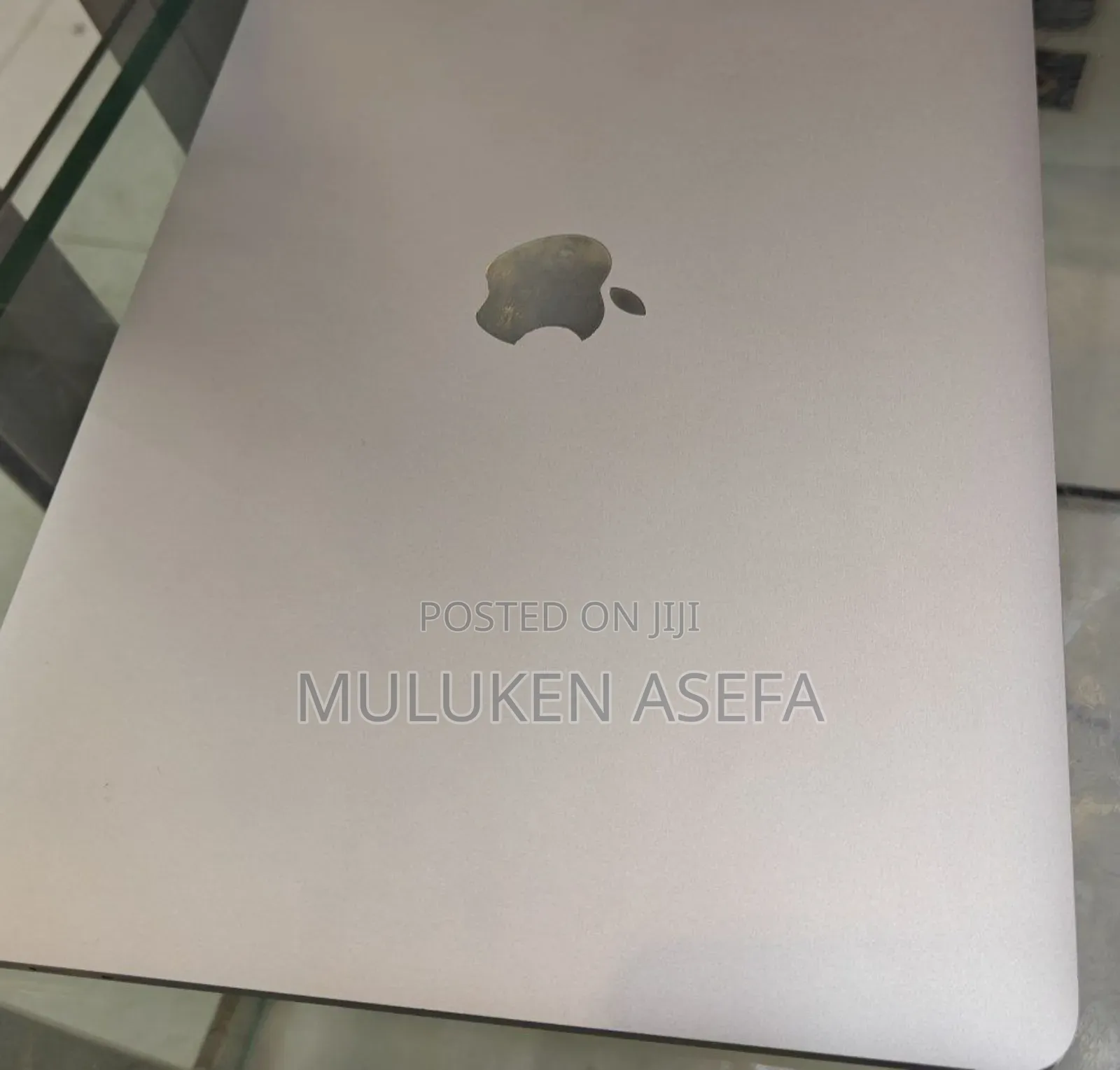 New Laptop Apple MacBook Pro M1 8GB Apple M1 Pro SSD 256GB