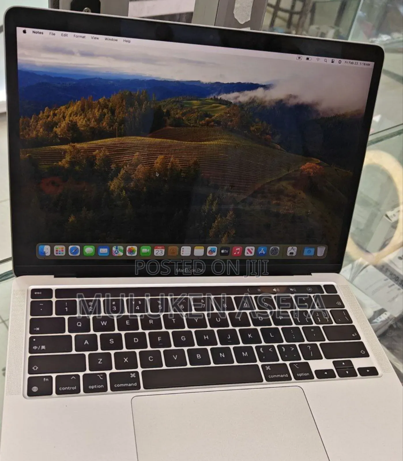 New Laptop Apple MacBook Pro M1 8GB Apple M1 Pro SSD 256GB