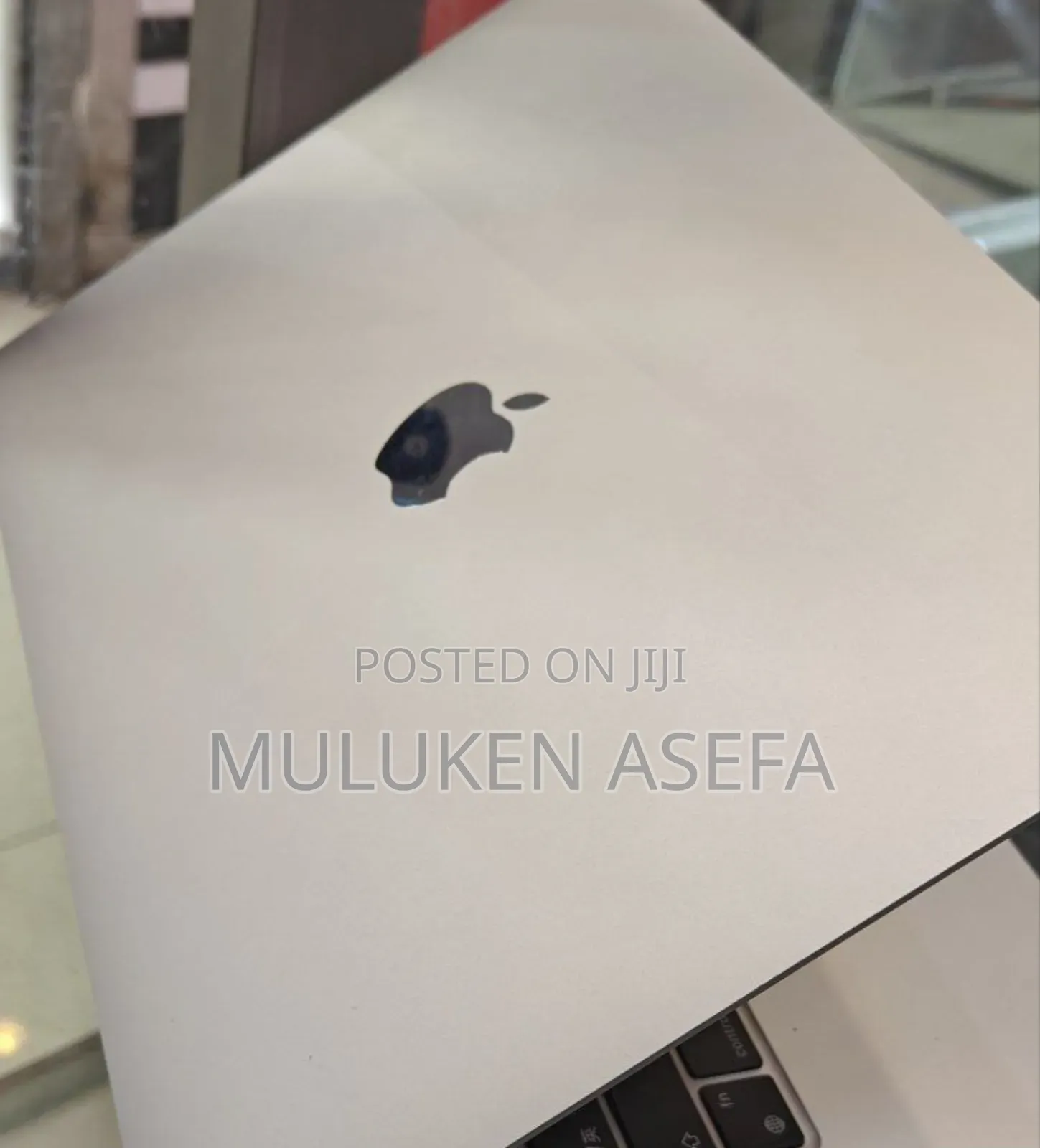 New Laptop Apple MacBook Pro M1 8GB Apple M1 Pro SSD 256GB