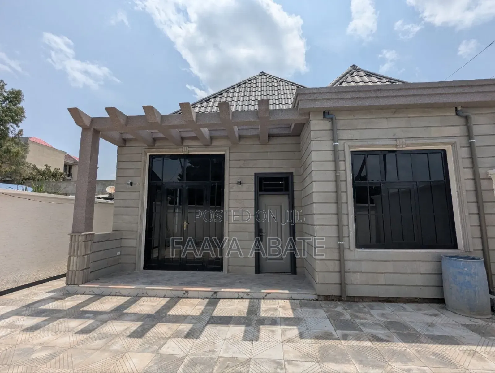 6bdrm Villa in East Shewa for sale