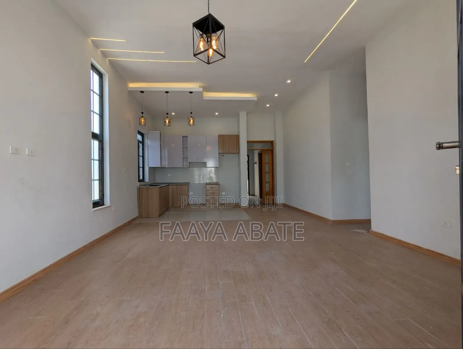 6bdrm Villa in East Shewa for sale