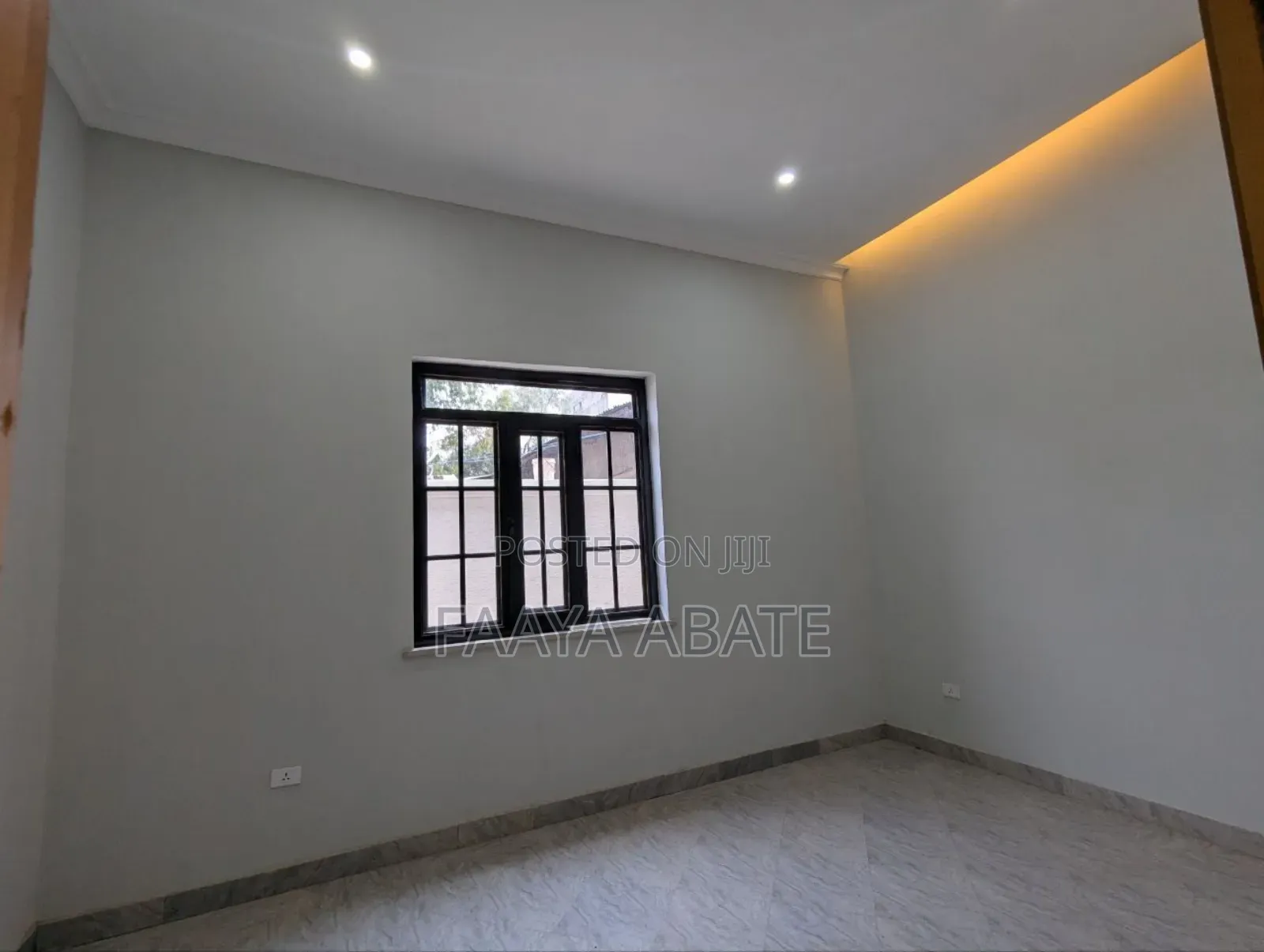 6bdrm Villa in East Shewa for sale
