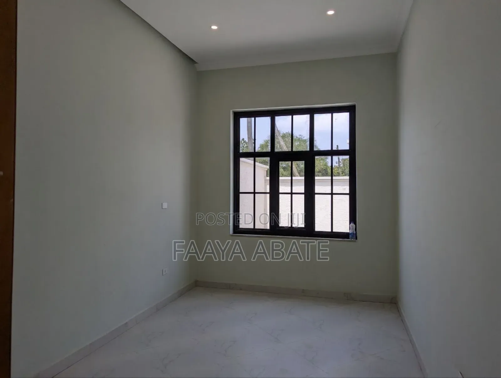 6bdrm Villa in East Shewa for sale