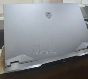 New Laptop MSI Raider GE76 12UGS 16GB Intel Core I9 SSD 1T