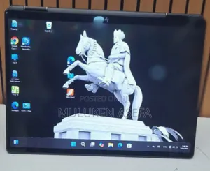 Photo - New Laptop HP Spectre 16GB Intel Core I5 SSD 1T