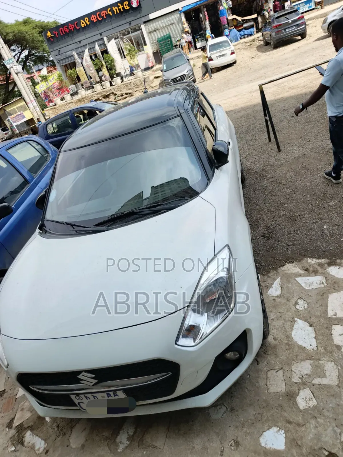 Suzuki Swift 2022 White