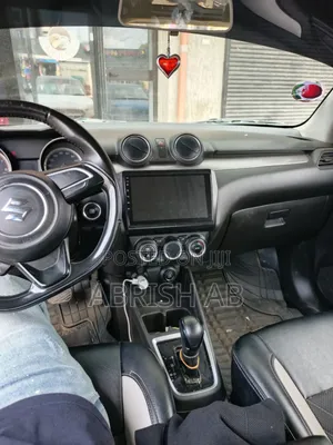 Suzuki Swift 2022 White