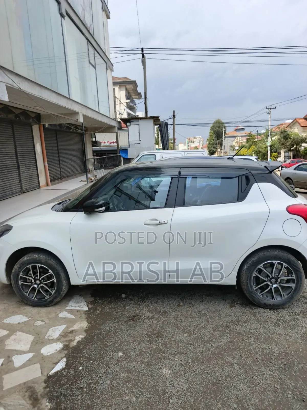 Suzuki Swift 2022 White