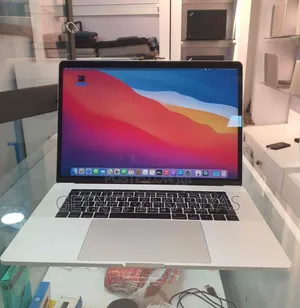 New Laptop Apple MacBook Pro 2017 16GB Intel Core I7 SSD 256GB