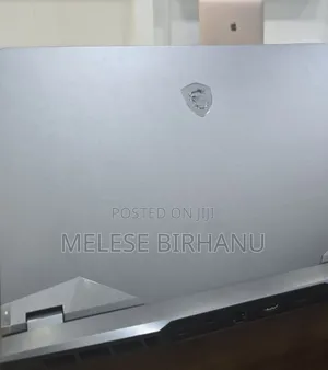 New Laptop MSI Raider GE76 12UGS 16GB Intel Core I9 SSD 1T