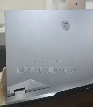 New Laptop MSI Raider GE76 12UGS 16GB Intel Core I9 SSD 1T