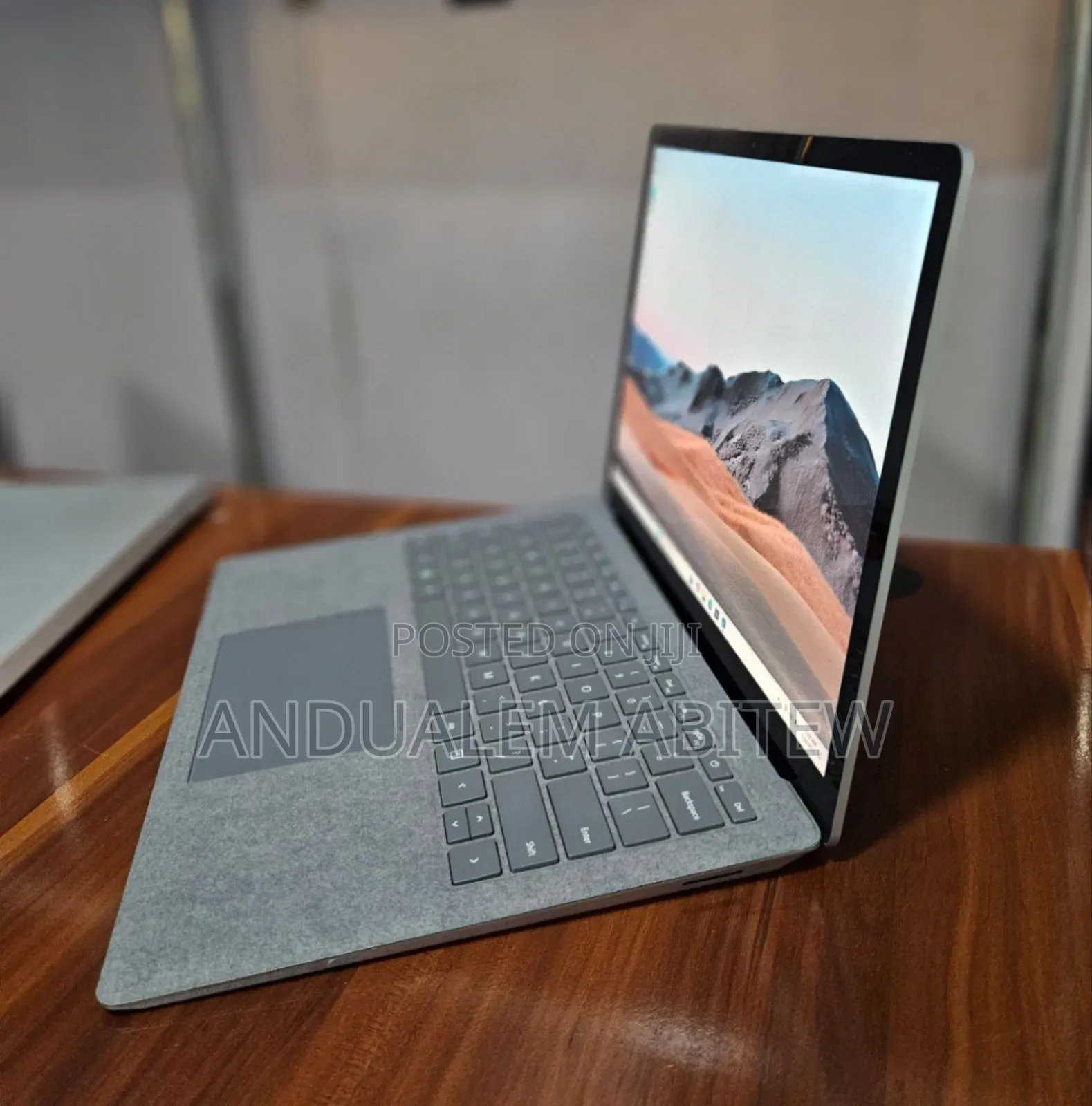 New Laptop Microsoft Surface Laptop 4 16GB Intel Core I7 SSD 512GB