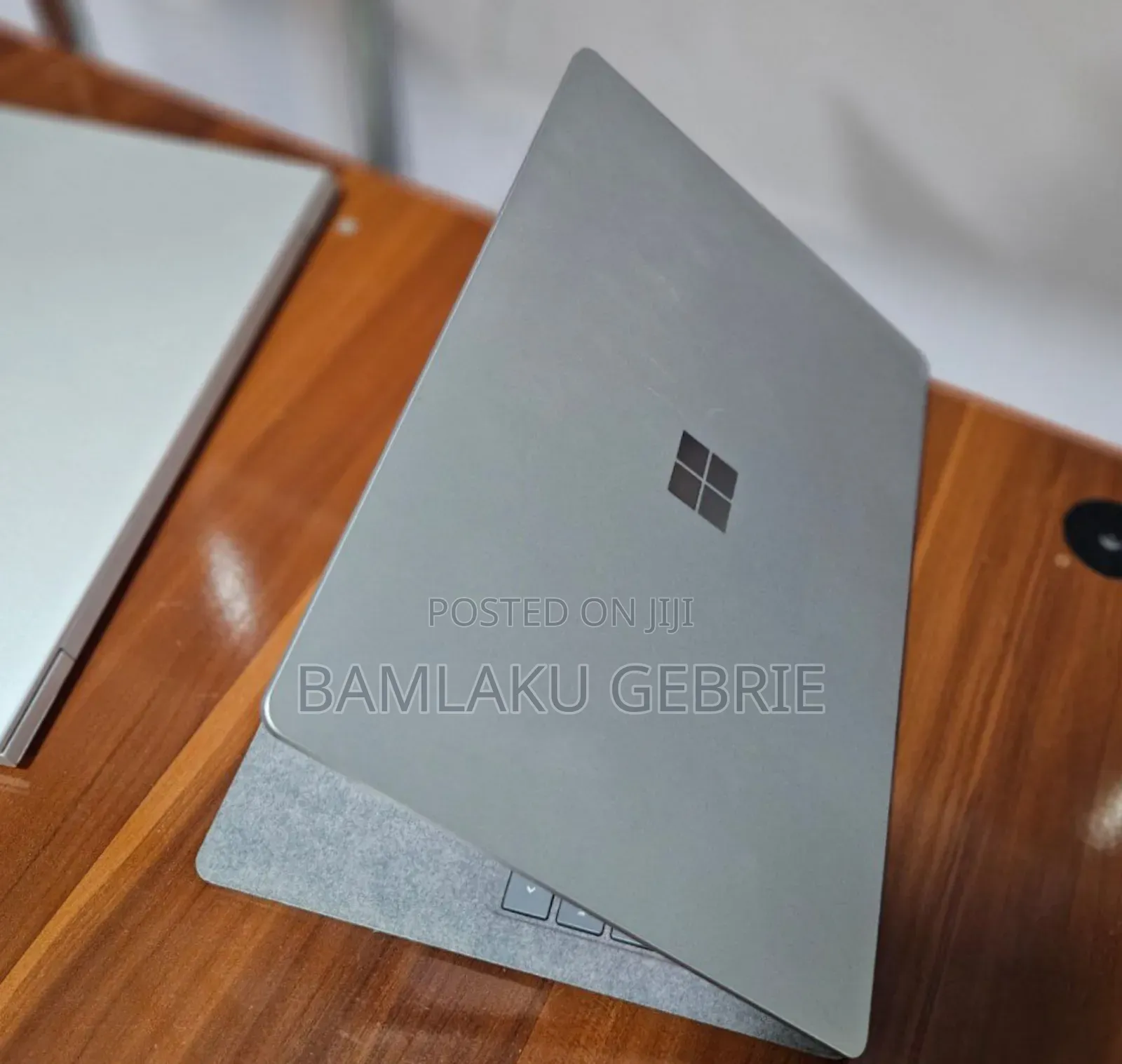 New Laptop Microsoft Surface 16GB Intel Core I7 SSD 512GB