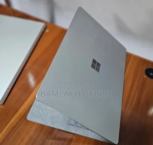 New Laptop Microsoft Surface 16GB Intel Core I7 SSD 512GB