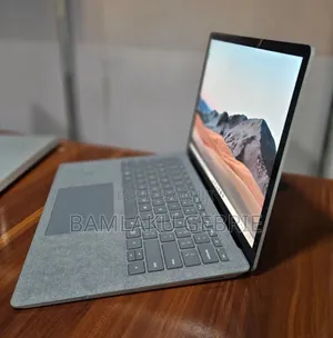 New Laptop Microsoft Surface 16GB Intel Core I7 SSD 512GB