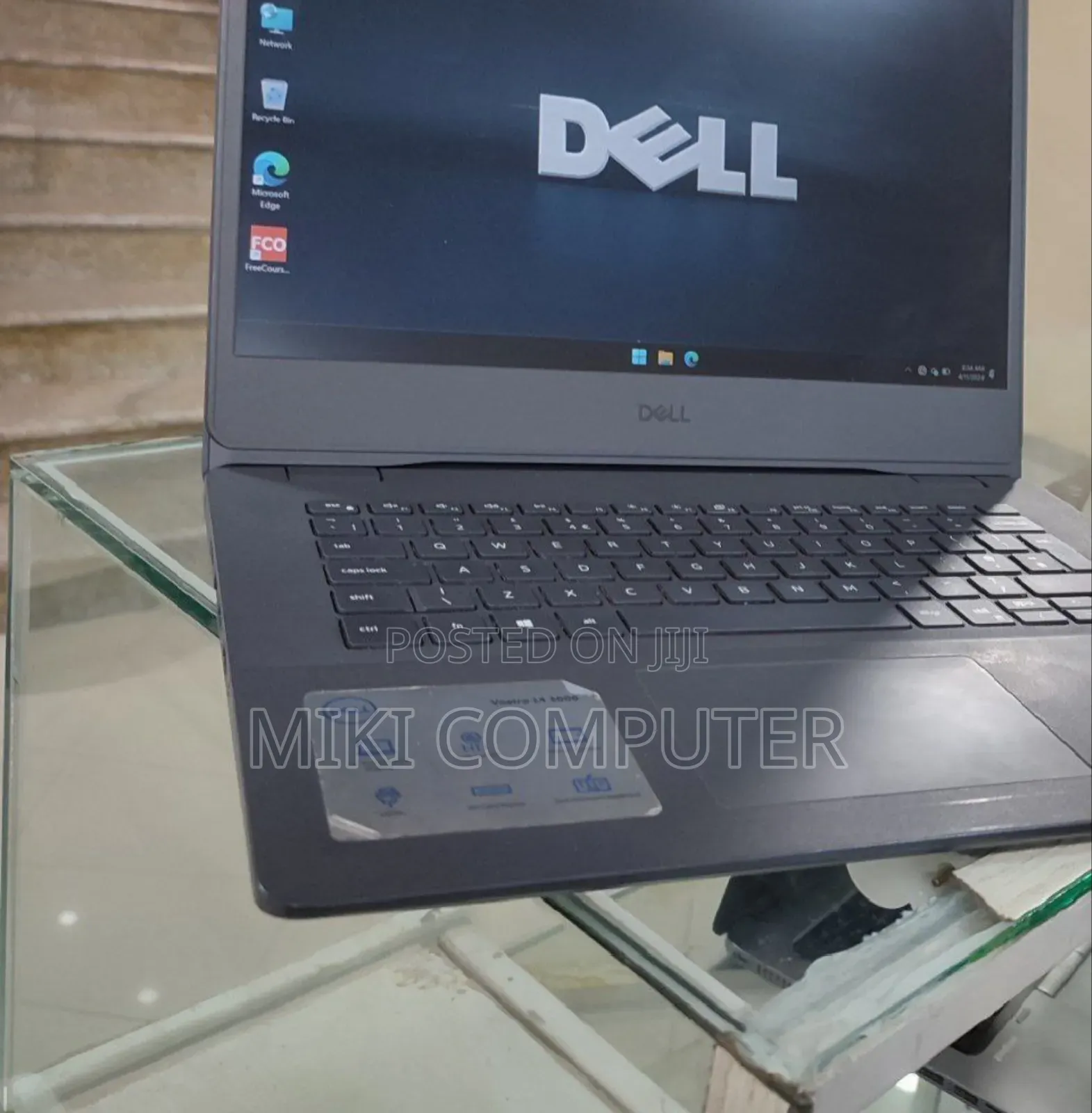 New Laptop Dell Vostro 1014 8GB Intel Core Ultra 5 SSD 512GB