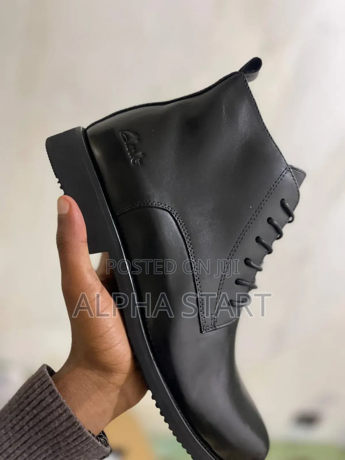 Clarks High Master Quality Lather Shoes for You