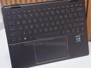 Photo - New Laptop HP Spectre 16GB Intel Core I5 SSD 1T