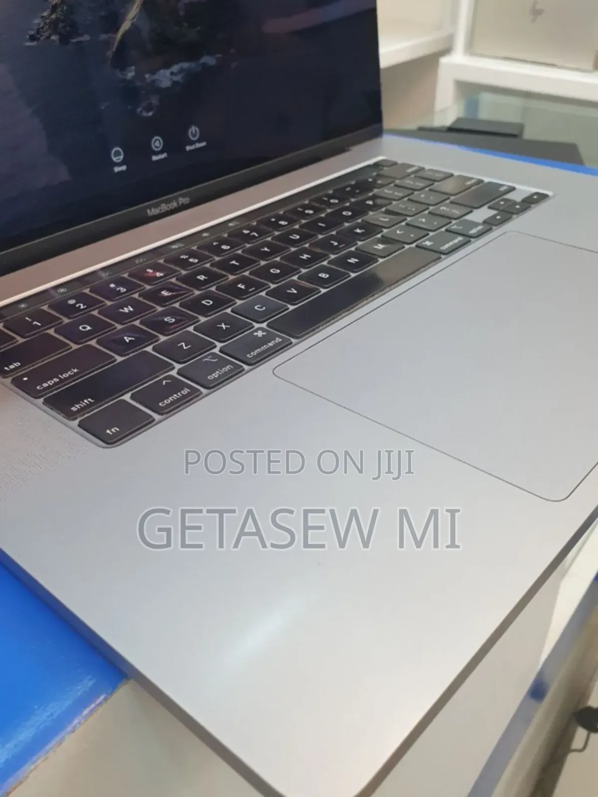 New Laptop Apple MacBook Pro 2019 64GB Intel Core I9 SSD 512GB