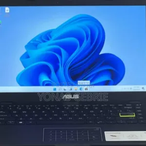 New Laptop Asus 4GB Intel Core I5 SSD 320GB