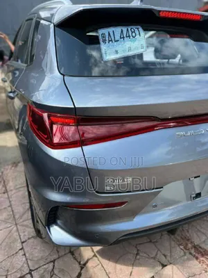 New BYD E2 43 kWh 94 hp FWD 2023 Gray