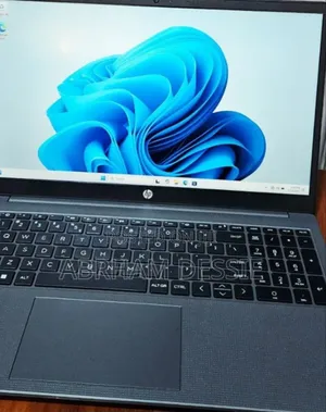 Photo - New Laptop HP 16GB Intel Core I5 SSD 512GB