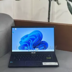 Photo - New Laptop Asus A42DE 4GB Intel Pentium SSD 320GB