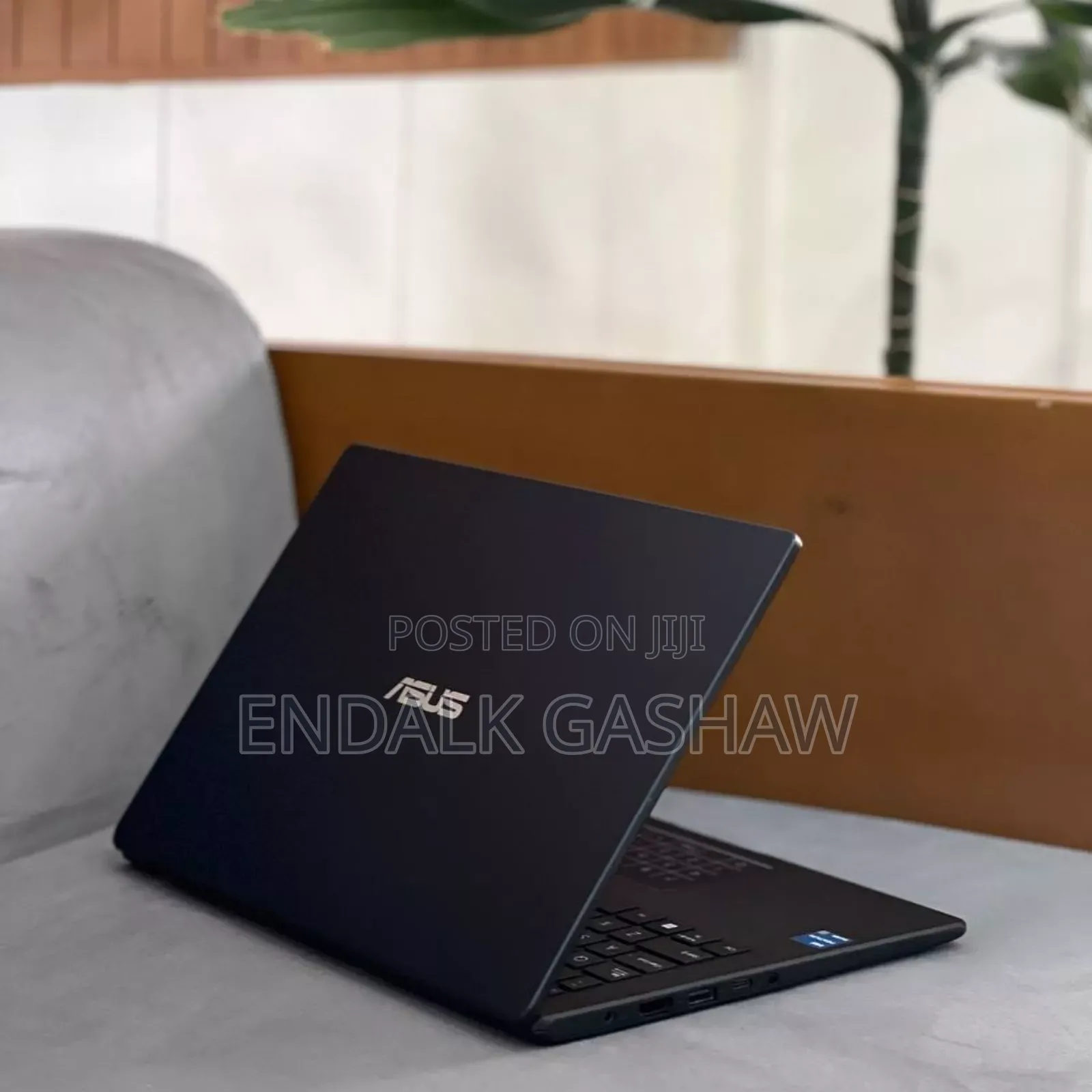 New Laptop Asus A42DE 4GB Intel Pentium SSD 320GB