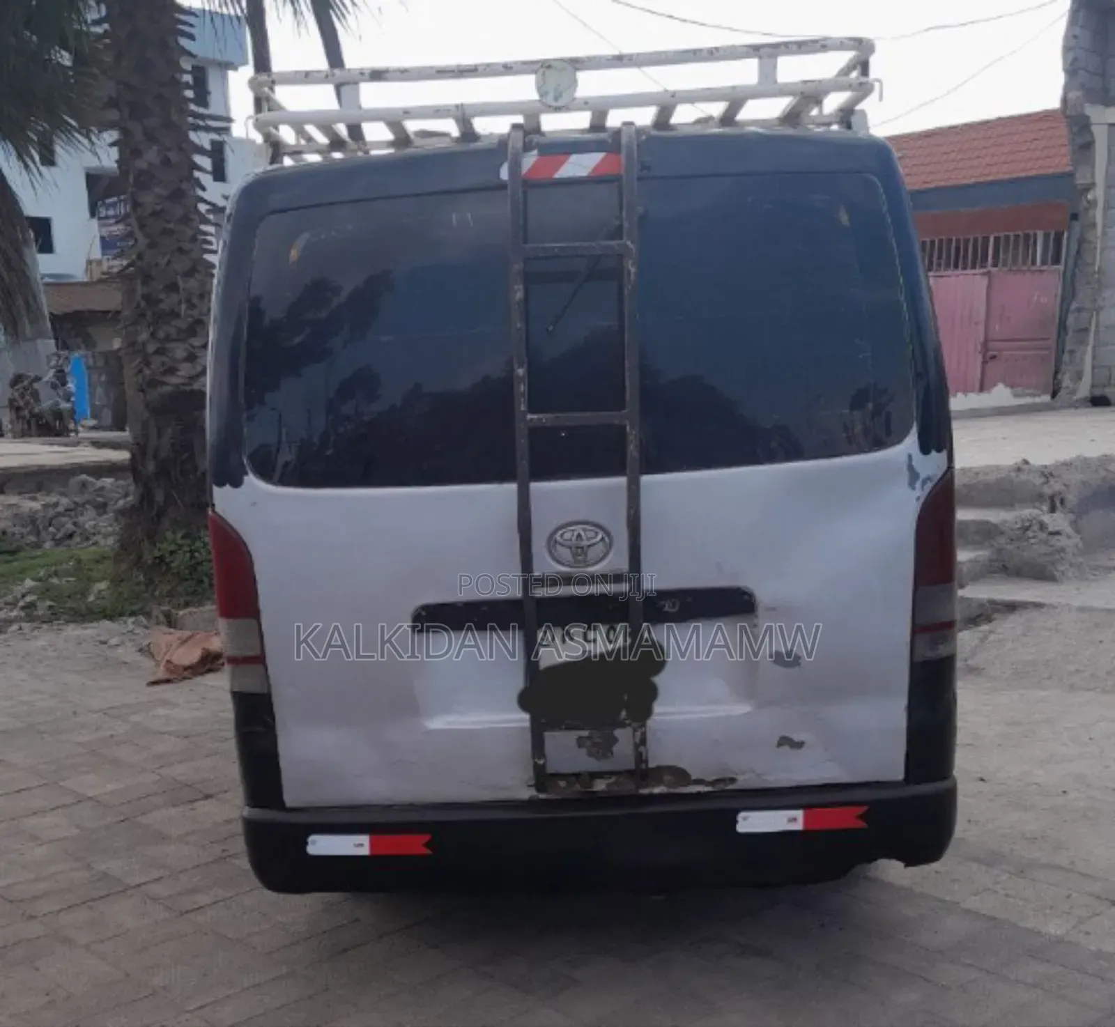 Toyota HiAce 2008 White