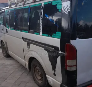 Toyota HiAce 2008 White