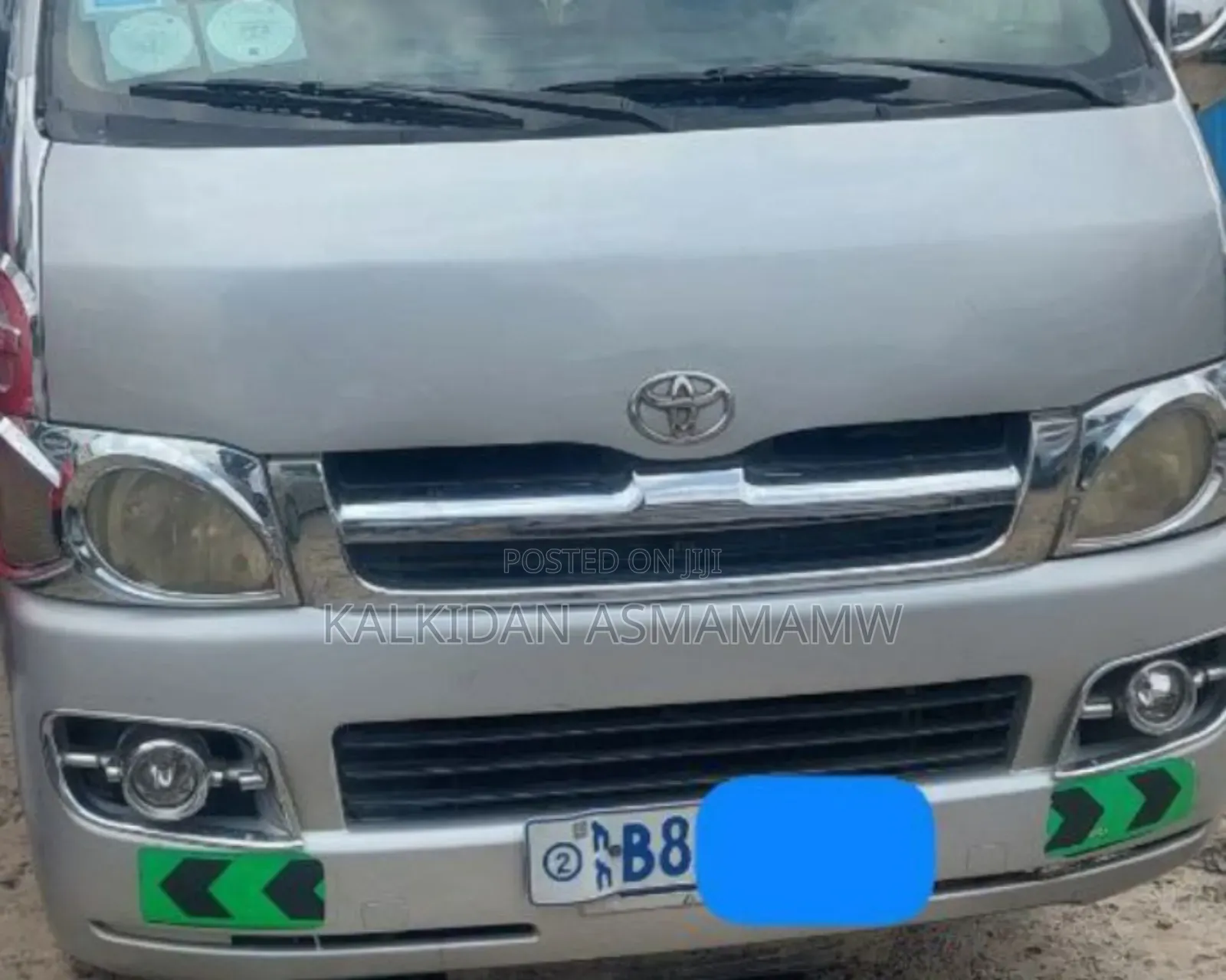 Toyota HiAce 2005 White