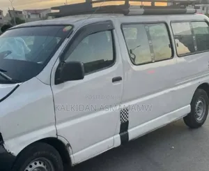 Toyota HiAce 2007 White