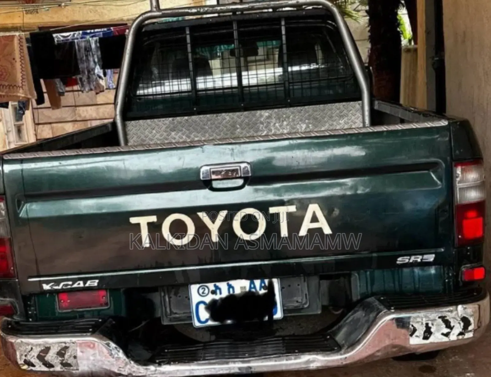 Toyota Hilux 2004 Blue