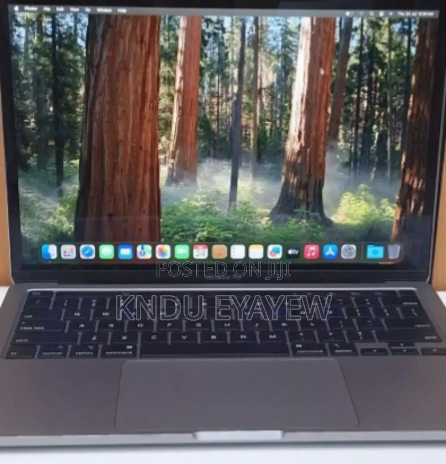 New Laptop Apple MacBook Air 2020 M1 8GB Intel Core I7 SSD 256GB