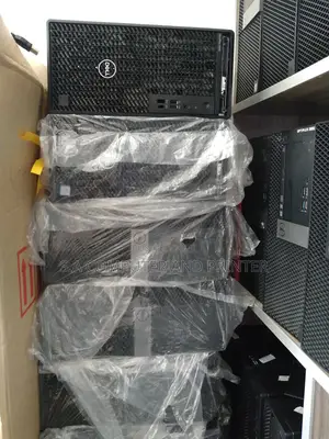 Desktop Computer Dell OptiPlex 3070 8GB Intel Core I5 HDD 1T
