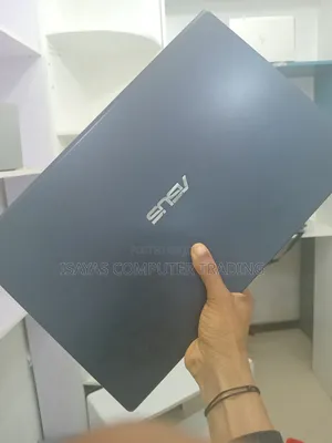 New Laptop Asus VivoBook 15 X505BA 8GB Intel Core I5 SSD 256GB