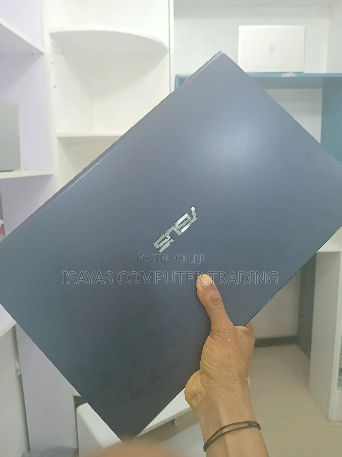 New Laptop Asus VivoBook 15 X505BA 8GB Intel Core I5 SSD 256GB