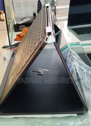 Photo - New Laptop HP Spectre 16GB Intel Core I7 SSD 1T