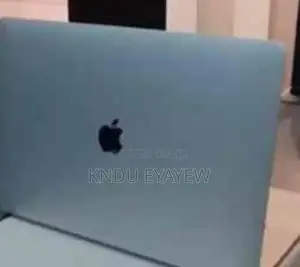 Photo - New Laptop Apple MacBook Pro 2019 16GB Intel Core I7 SSD 256GB
