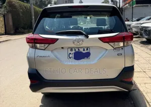 Toyota Rush 2021 Silver