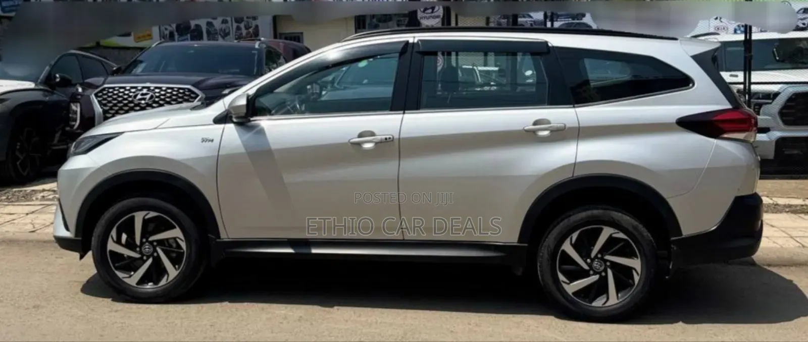 Toyota Rush 2021 Silver