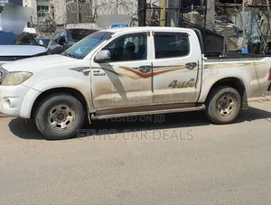 Toyota Hilux 2.5 D-4D Double Cab 2008 White