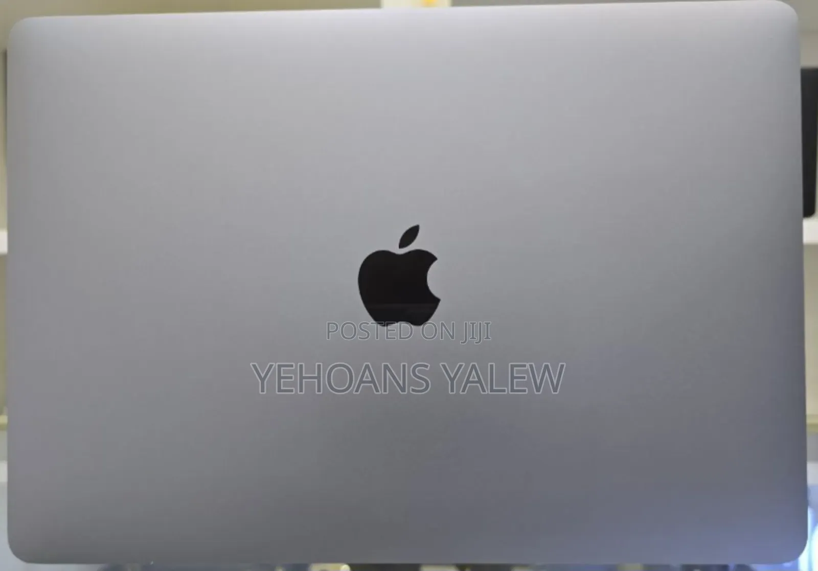 New Laptop Apple MacBook Pro 2020 8GB Apple M1 SSD 256GB
