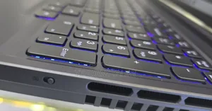 New Laptop Lenovo Legion 7 16GB AMD Ryzen 7 SSD 1T