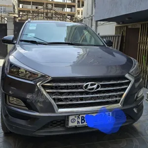 Photo - Hyundai Tucson 2018 White