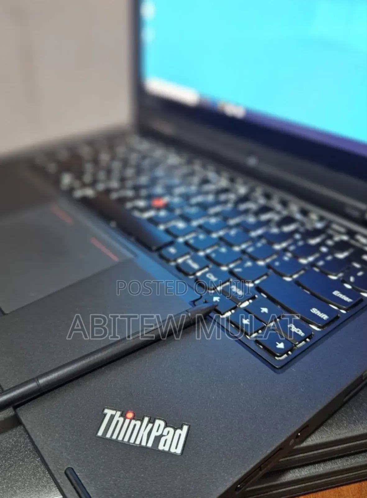 New Laptop Lenovo ThinkPad Yoga 8GB Intel Core I7 SSD 256GB