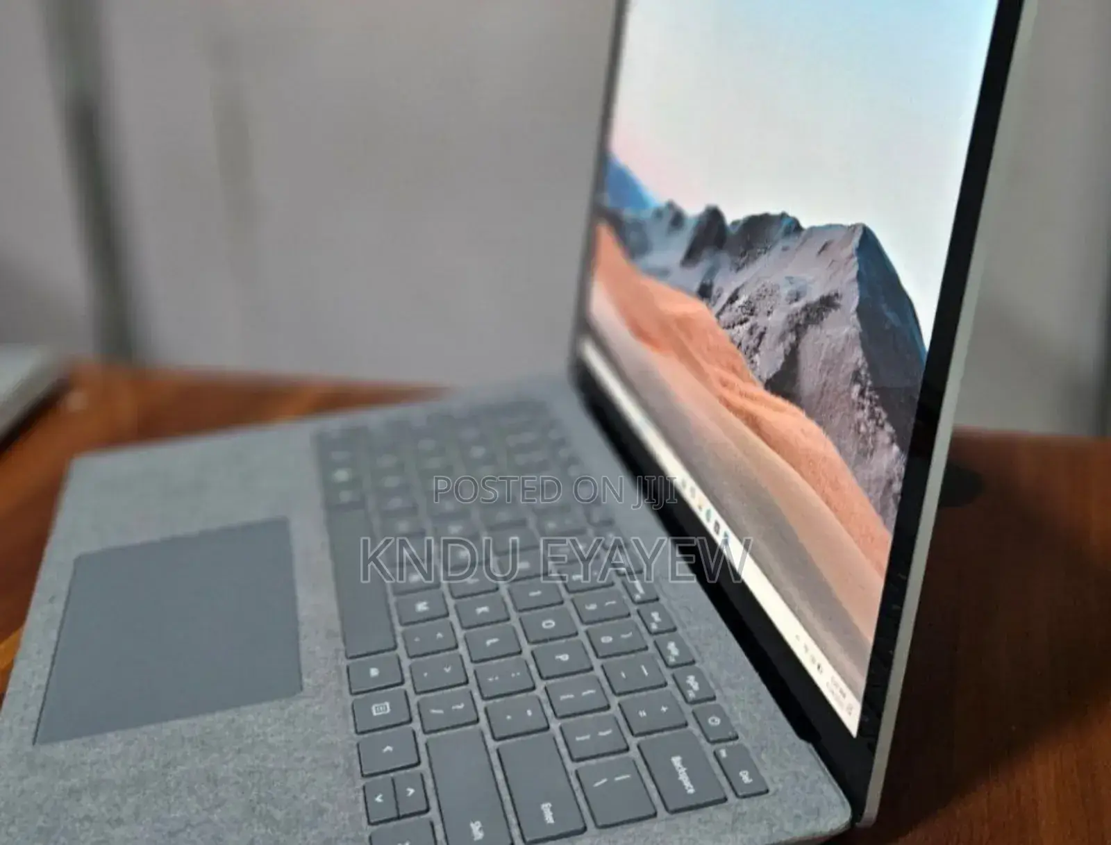 New Laptop Microsoft Surface 16GB Intel Core I5 SSD 512GB