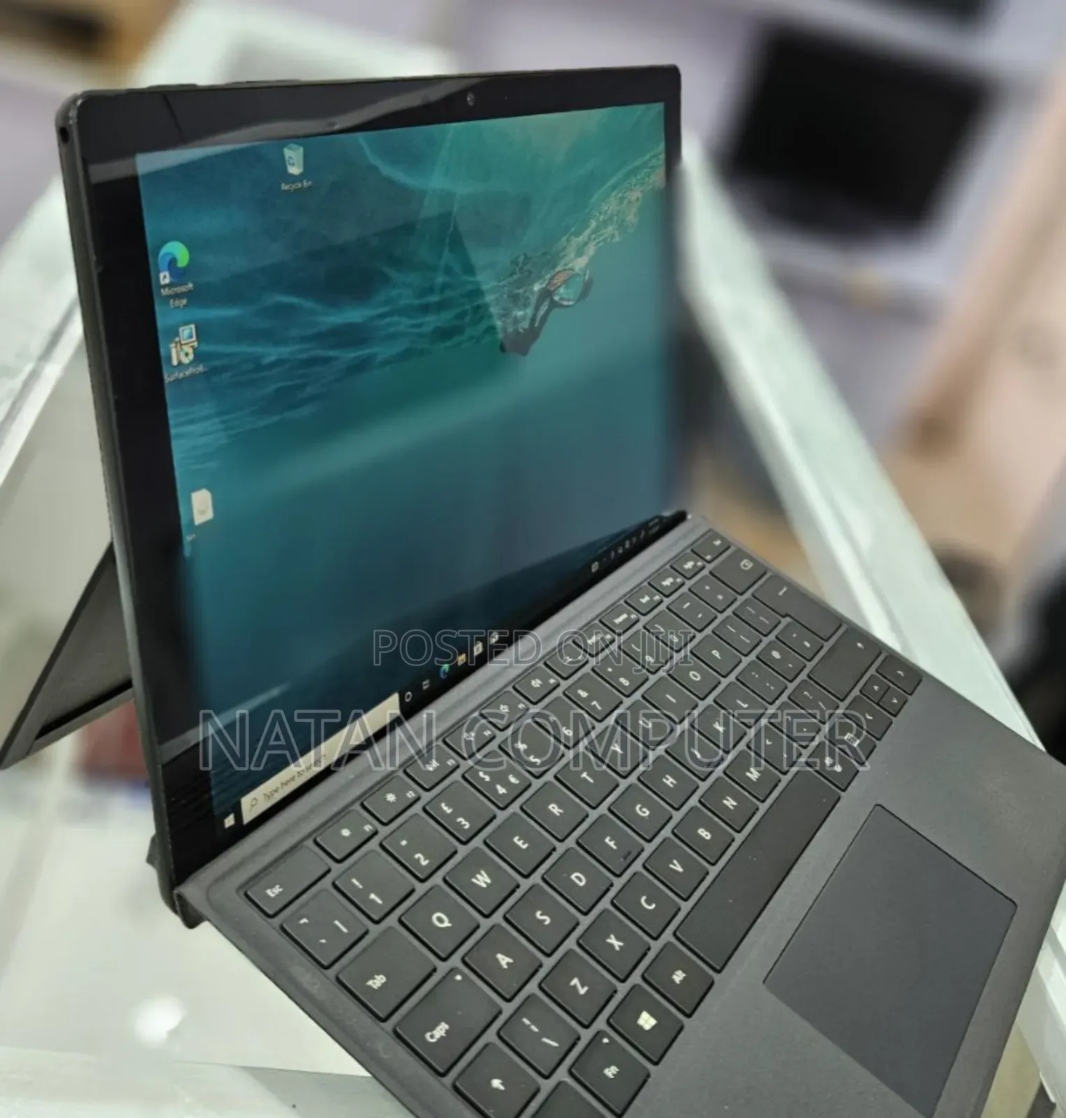 New Laptop Microsoft Surface Pro 6 8GB Intel Core I7 SSD 256GB